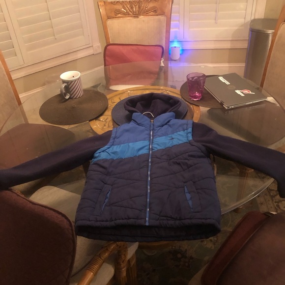Nice jacket for sale come and get it before it’s gone - Picture 2 of 3